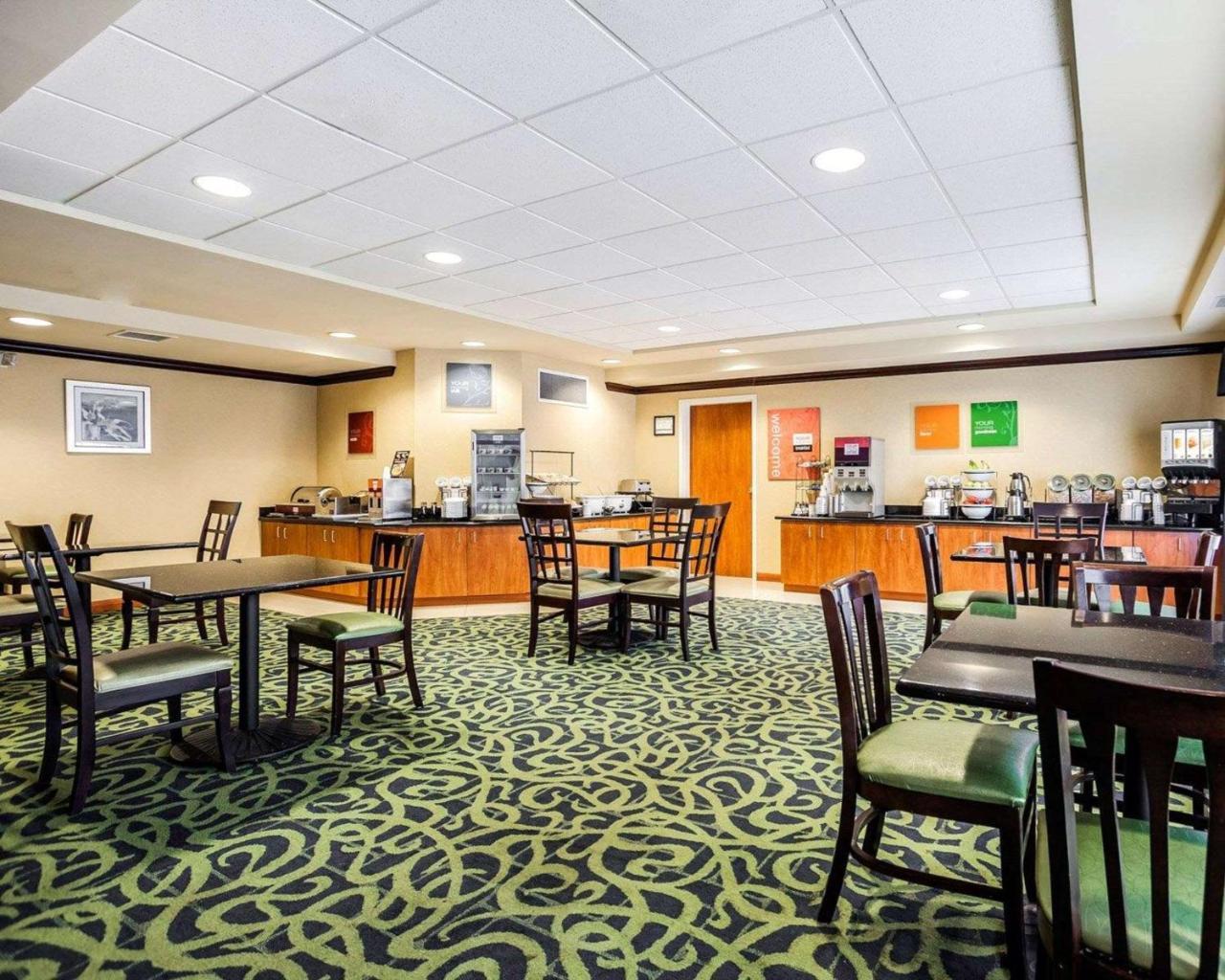 Comfort Inn Kansas City / Airport Exterior foto