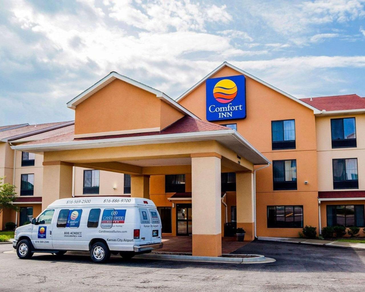 Comfort Inn Kansas City / Airport Exterior foto